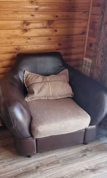 Продам диван раскладной с креслом
