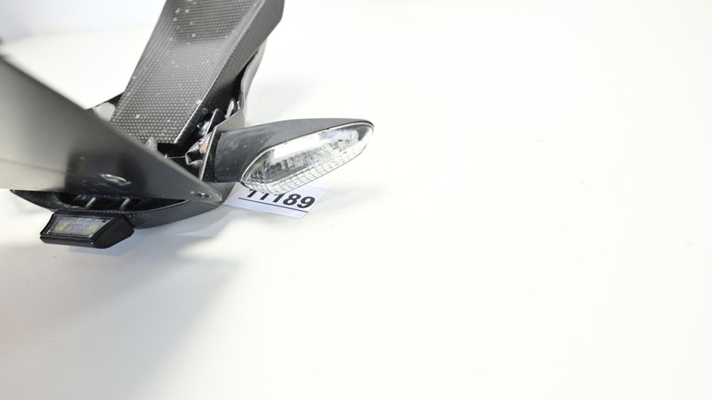 Suport Numar Inmatriculare  Carbon  Semnalizari Ilmberger Ducati