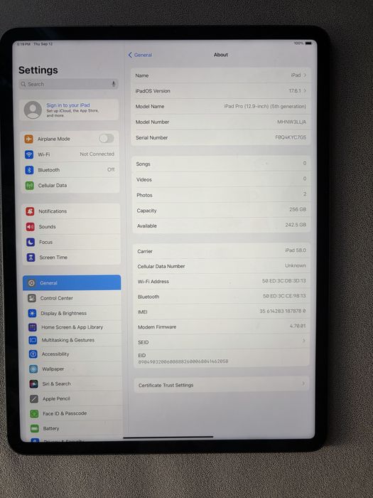 Перфектен iPad Pro M1 12.9 inch 5th generation cellular + Wifi