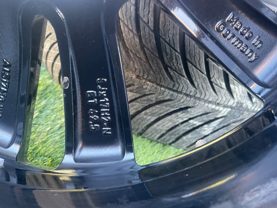 Jante Mercedes R 17 5x112 C class in 2 latimi cu 245 45 17 si 225 50 17 michelin