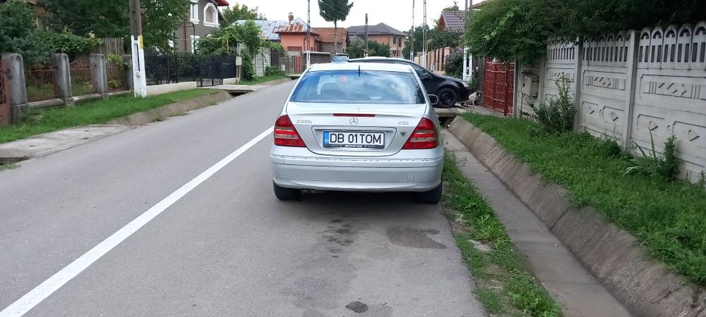 Vând Mercedes c clase 2005