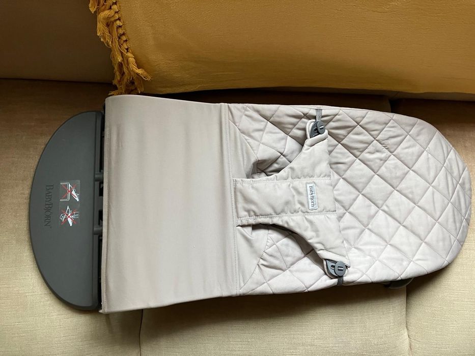 Balansoar Baby Bjorn