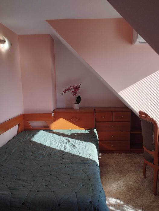 Дава се под наем Тристаен апартамент в Варна, Бриз - 140 кв.м за 892.5 € - Снимка #2