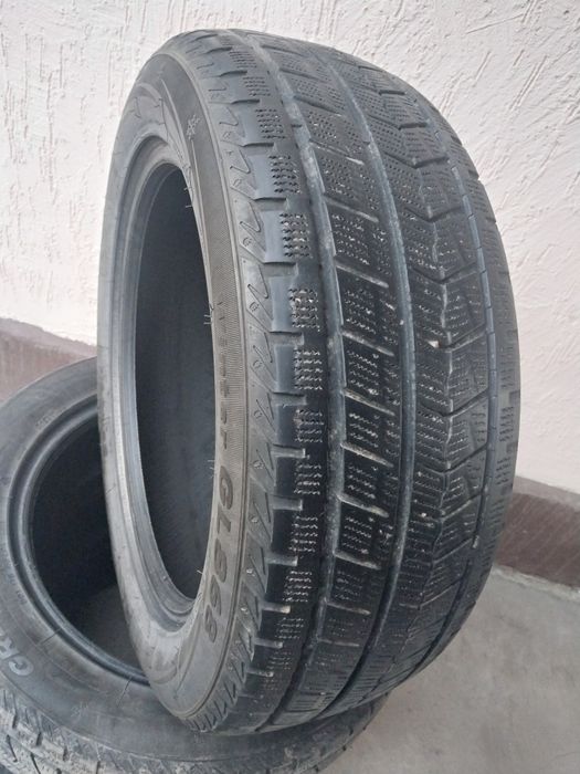 Шины зимние 215×55×17