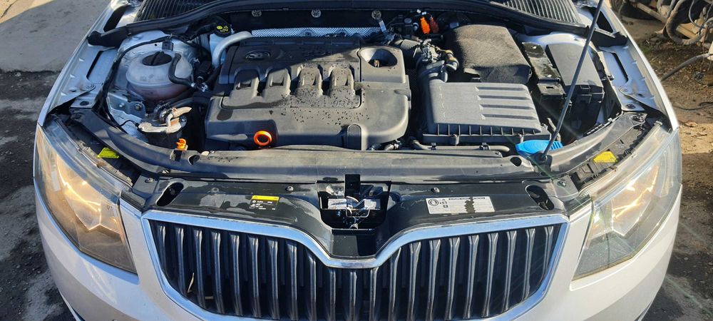 Dezmembrez Skoda Octavia 3 1.6 tdi CLH