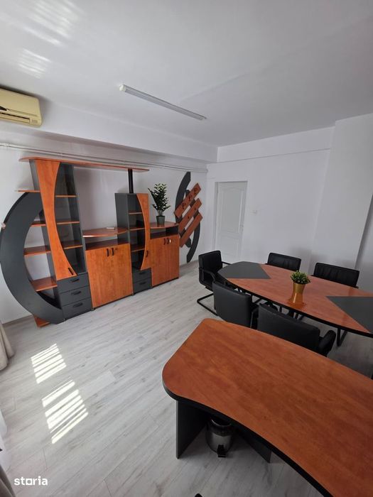 Inchiriez Birou Mobilat 20mp - Piata Romana / Ultracentral - Parter