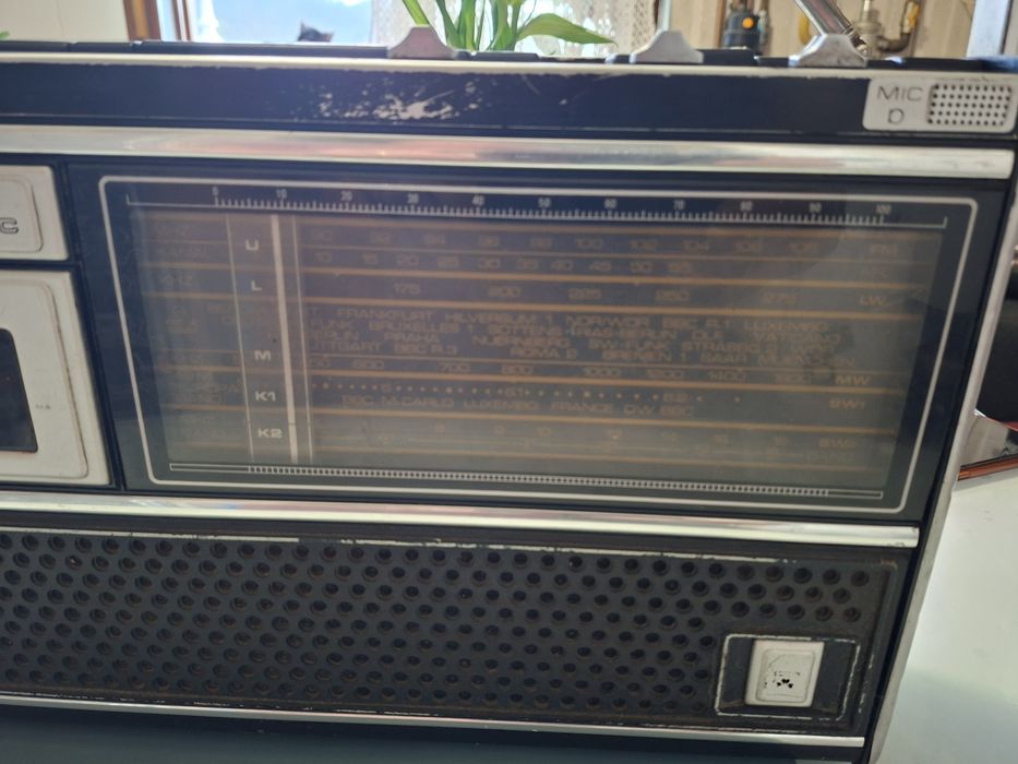 Radiocasetofon Grundig C 6000 Automatic,  funcțional pe baterii, pt.piese, colecție