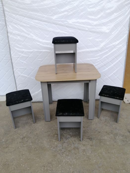 Продаются новые столы, табуретки от производителя.