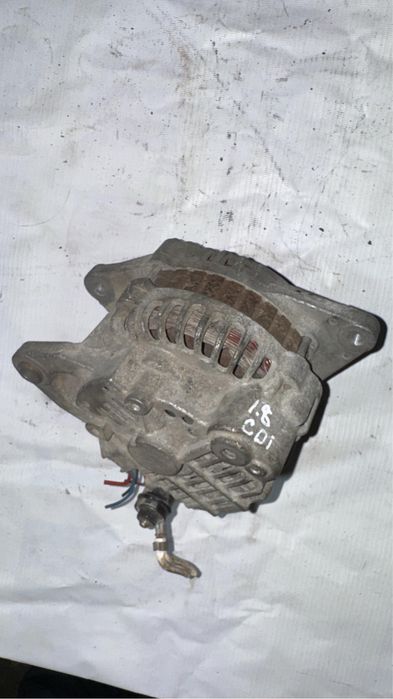 Привозной генератор Mitsubishi Carisma.