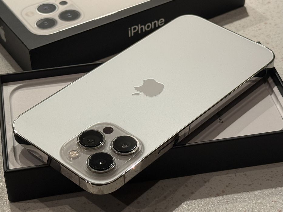 iPhone 13 Pro Max 256GB Silver (Бял) – Перфектен, 100% Батерия!