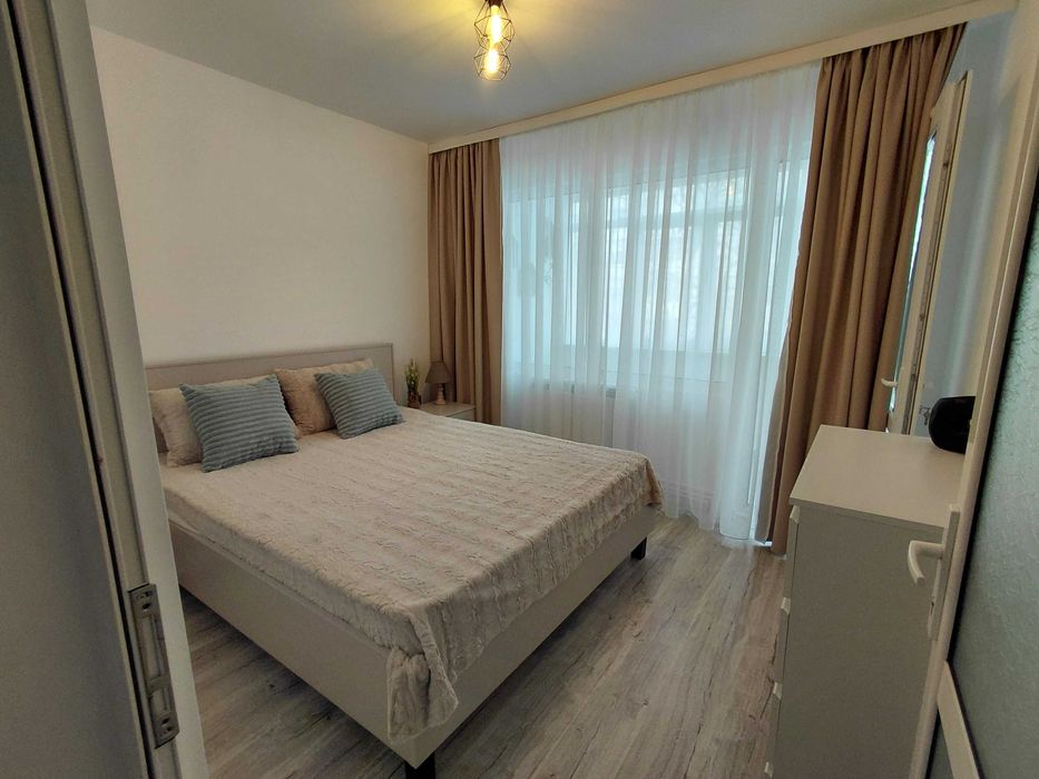 Apartament 3 camere Micro 16, et. 2/4,renovat total,mobilat