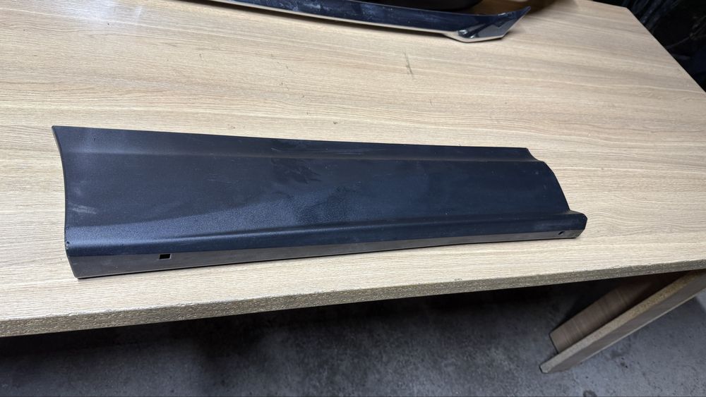 Правый  Молдинг двери или накладка на дверь Chevrolet equinox