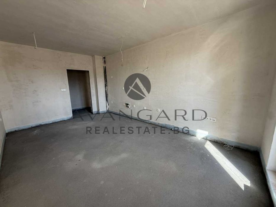 оф.25624 Тристаен луксозна сграда Гребна база