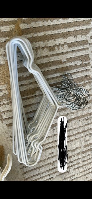 Вешалки для одежды