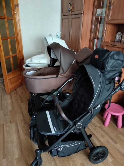Продам коляски новые