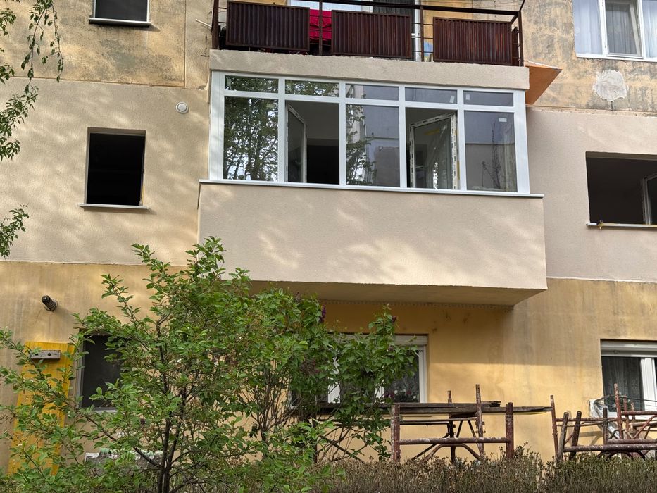 Apartament cu 2 camere M16 Etaj 1 Renovat !!!