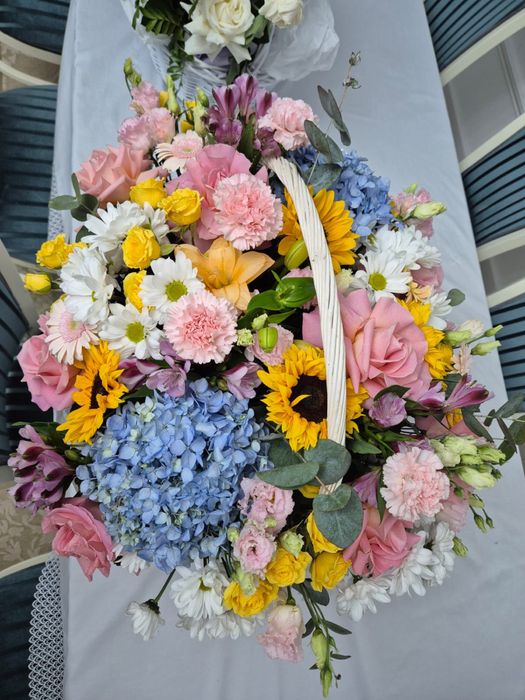 Большой букет цветов