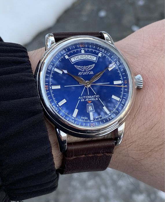 Мужские часы AVIATOR DOUGLAS DAY DATE Automatic