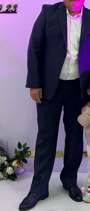 Мужской костюм с брюками