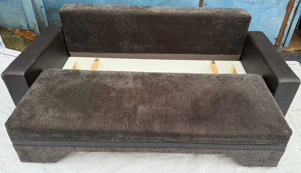 Canapea Extensibila cu Lada; Pat cu Saltea 190x140 cm