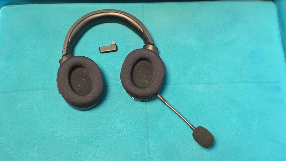 Vand Casti Razer Barracuda X