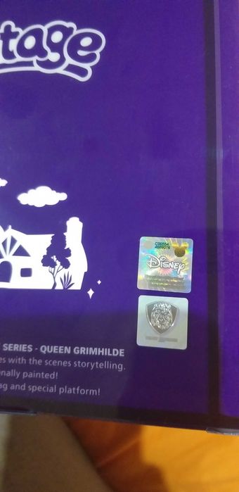 Злата мащеха от Снежанка рядка лецензирана фигура тип статуетка