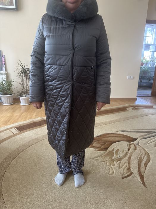 Продам пуховик 50 раз