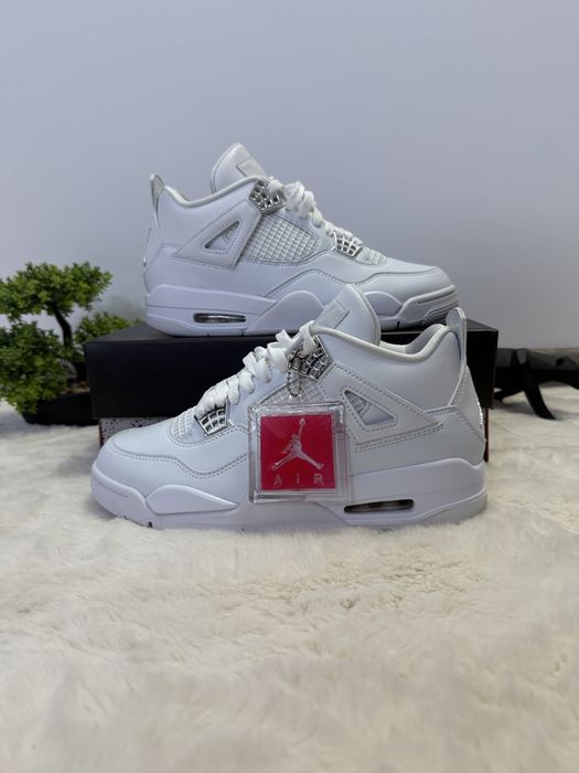 Air Jordan Pure Money marimea 40