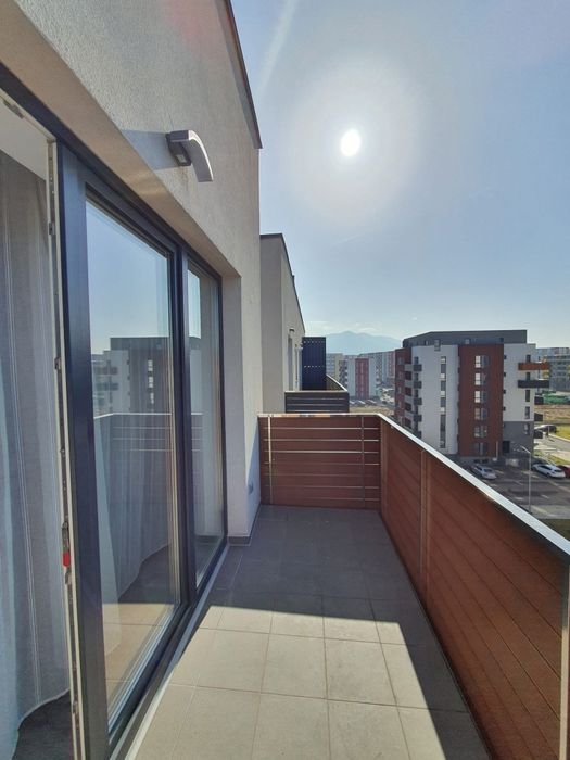 Inchiriez apartament cu o camera, Avantgarden