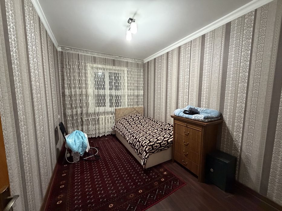 Продайотся квартира на карасарай в дол дороге 4 х комнтная