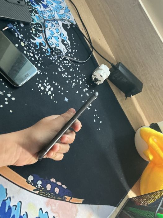 Iphone 7  продам