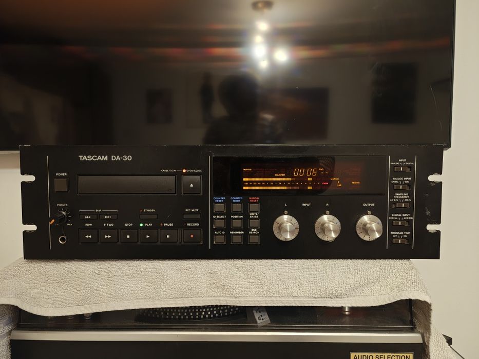Tascam DA30 DAT audio