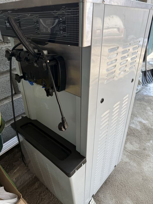 Фризер аппарат мороженое