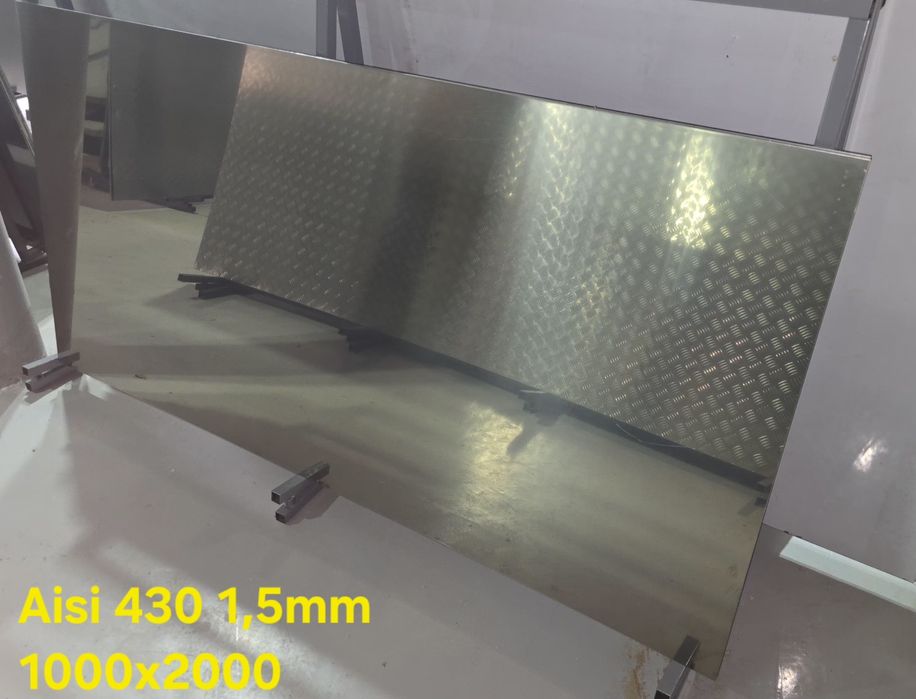 Листы из нержавеющей и алюминивой, бронзовой, латунный и медной стали.