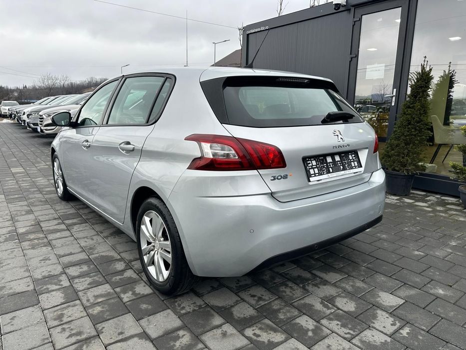 Peugeot 308 2015 benzină, 6.988 € — imagine 3