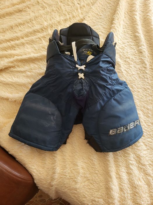 Продам хоккейные шорты