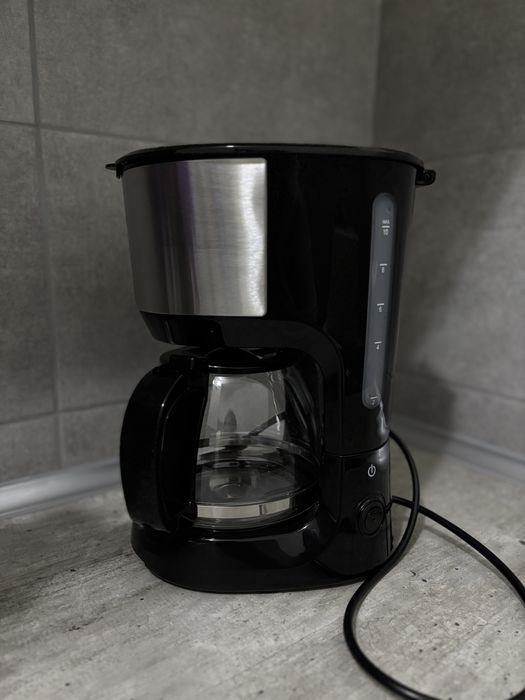 Шварц кафемашина Rohnson - R-991, сребриста