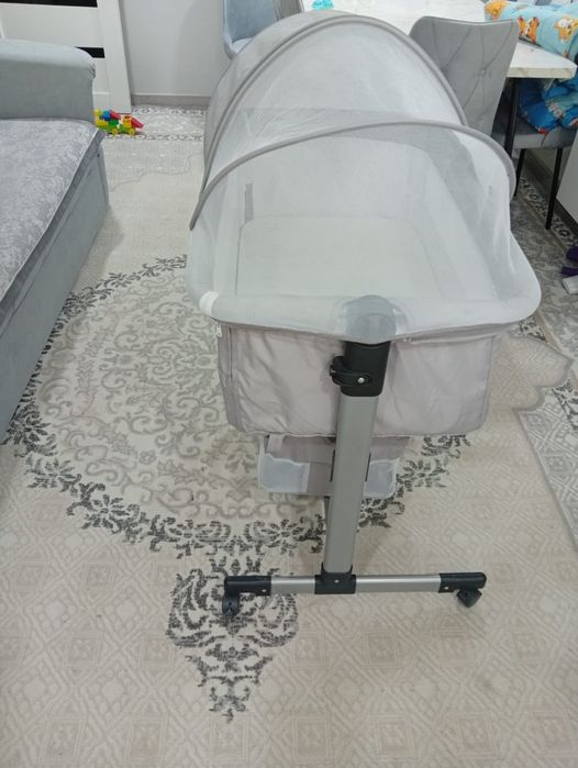 Продам манеж кровать