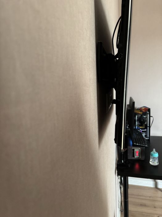 Продам телевизор