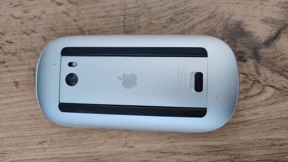 Apple Magic Mouse 1 (на батарейках), оригинал