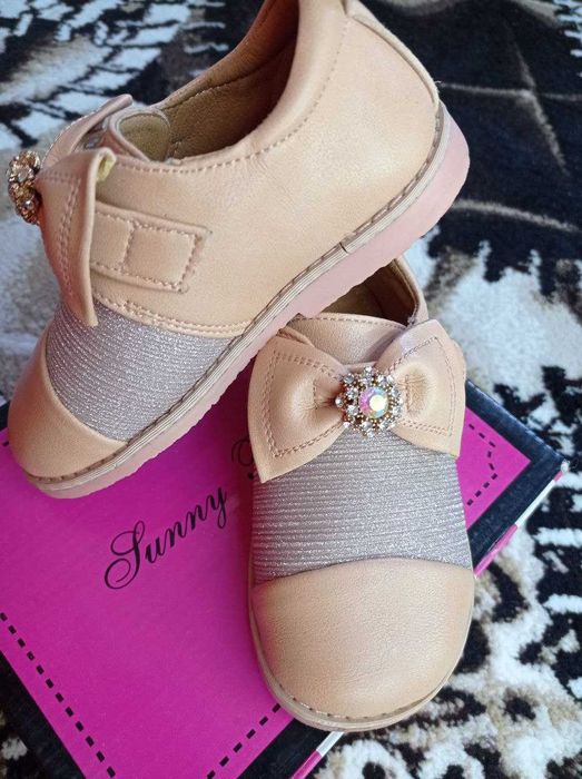 Обувь на девочку