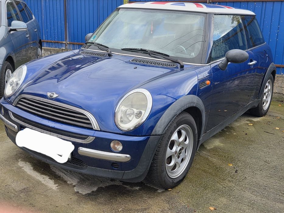 Vând Mini Cooper