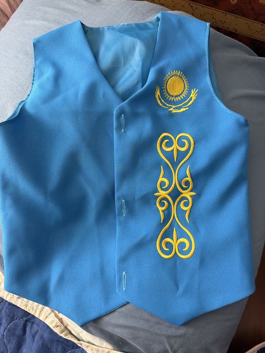Продам желетку недорого