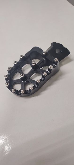 Vând scărițe pentru YAMAHA