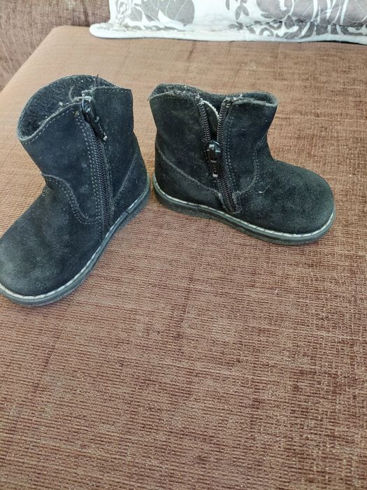 Cizmulițe piele întoarsă, nr 20