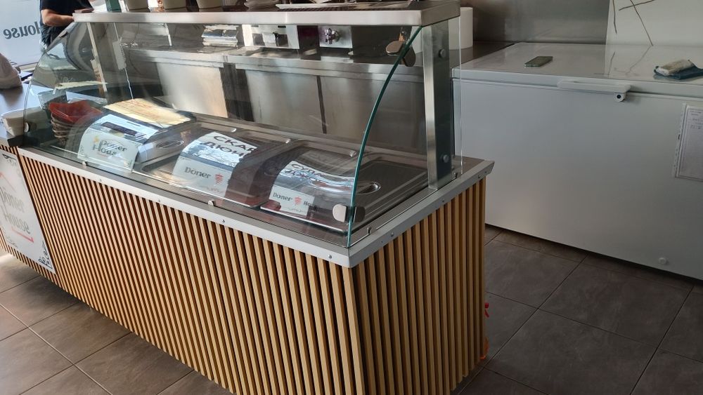 Топла витрина Бен Мари с 5 гастро норми.