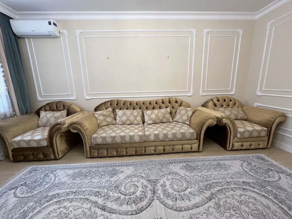 Проется диван с креслами