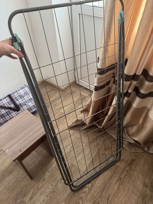 Продам зеркало с сушилками(2 шт)