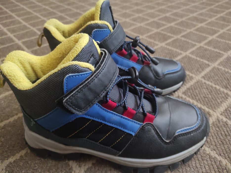 Ботинки демисезонные 35-36р