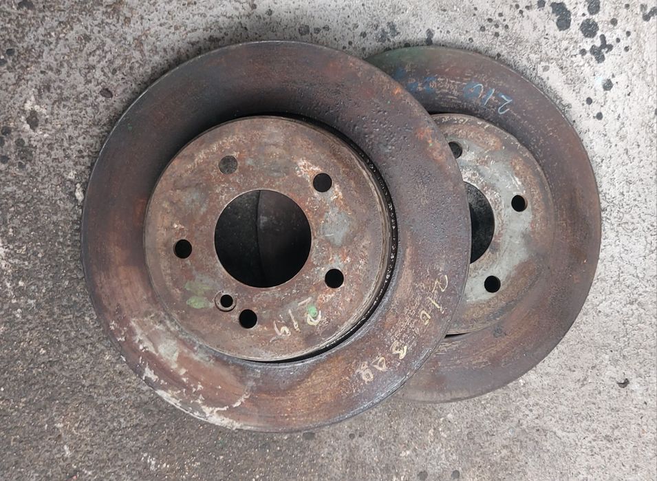 Задний тормозной диск на Мерседес Е W210 запчасти авторазбор в Алматы